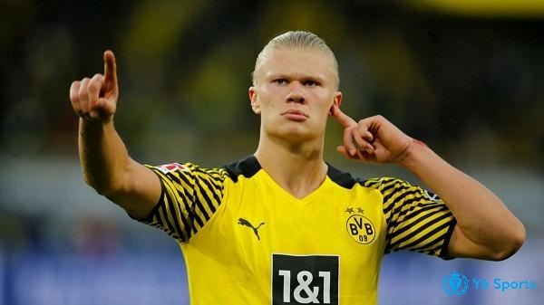 Tiền đạo Erling Haaland chơi rất nổi bật trong màu áo CLB Dortmund