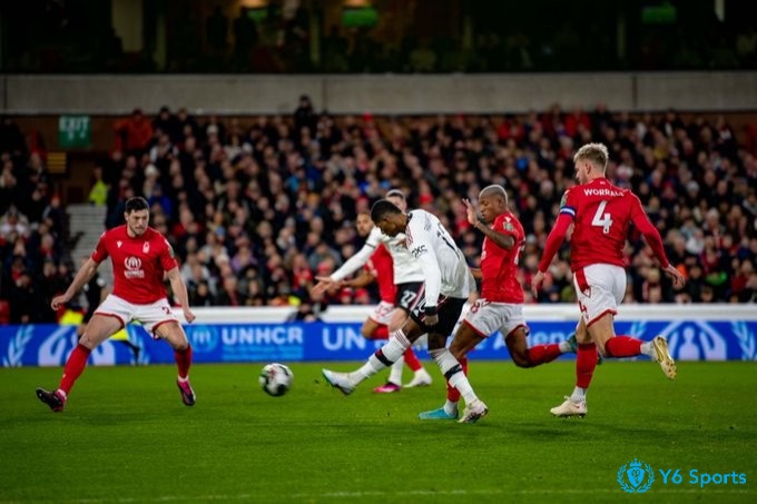 Manchester United đã đánh bại Reading để tiến vào vòng 5 của FA Cup