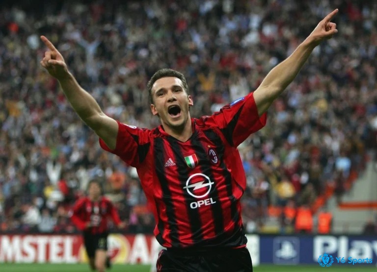 Andriy Mykolayovych Shevchenko gia nhập AC Milan và giành Vua phá lưới