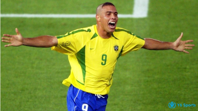 Ronaldo Luís Nazário de Lima luôn biết cách toả sáng trên sân cỏ