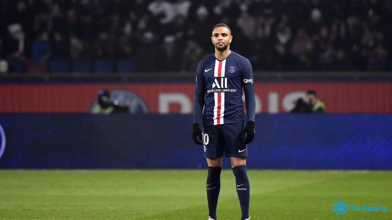 Layvin Kurzawa là hậu vệ tài năng với khả năng tấn công mạnh mẽ