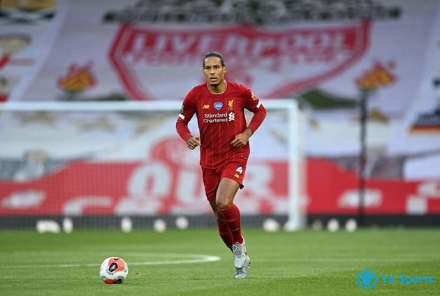 Virgil van Dijk là trung vệ chơi hay nhất đội hình xuất sắc nhất Liverpool