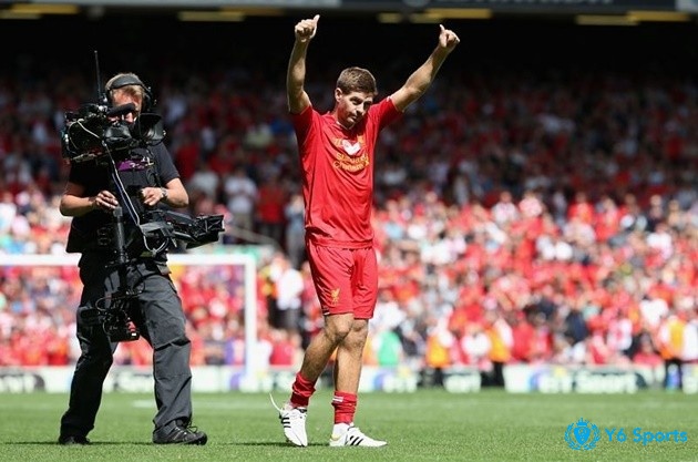 Steven Gerrard là tiền vệ trung tâm xuất sắc trên sân cỏ