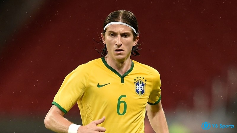 Chi tiết thông tin về Filipe Luis trong top trung vệ hay nhất Copa America