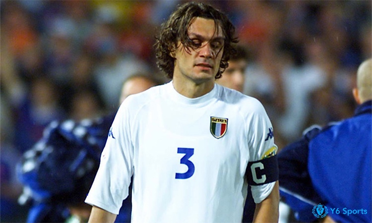 Paolo Maldini là một cầu thủ đầy tài năng và chuyện nghiệp của Ý